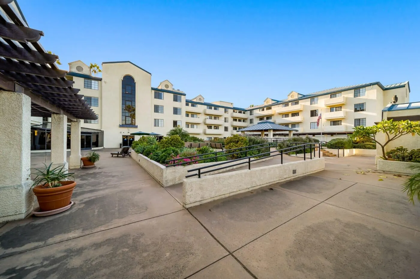 Westmont of Chico-Compass Rose — photo 32