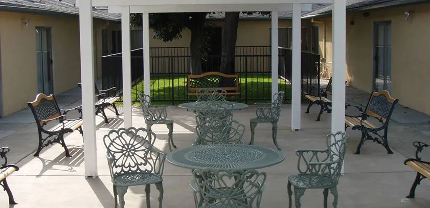 Lakewood Gardens — photo 16