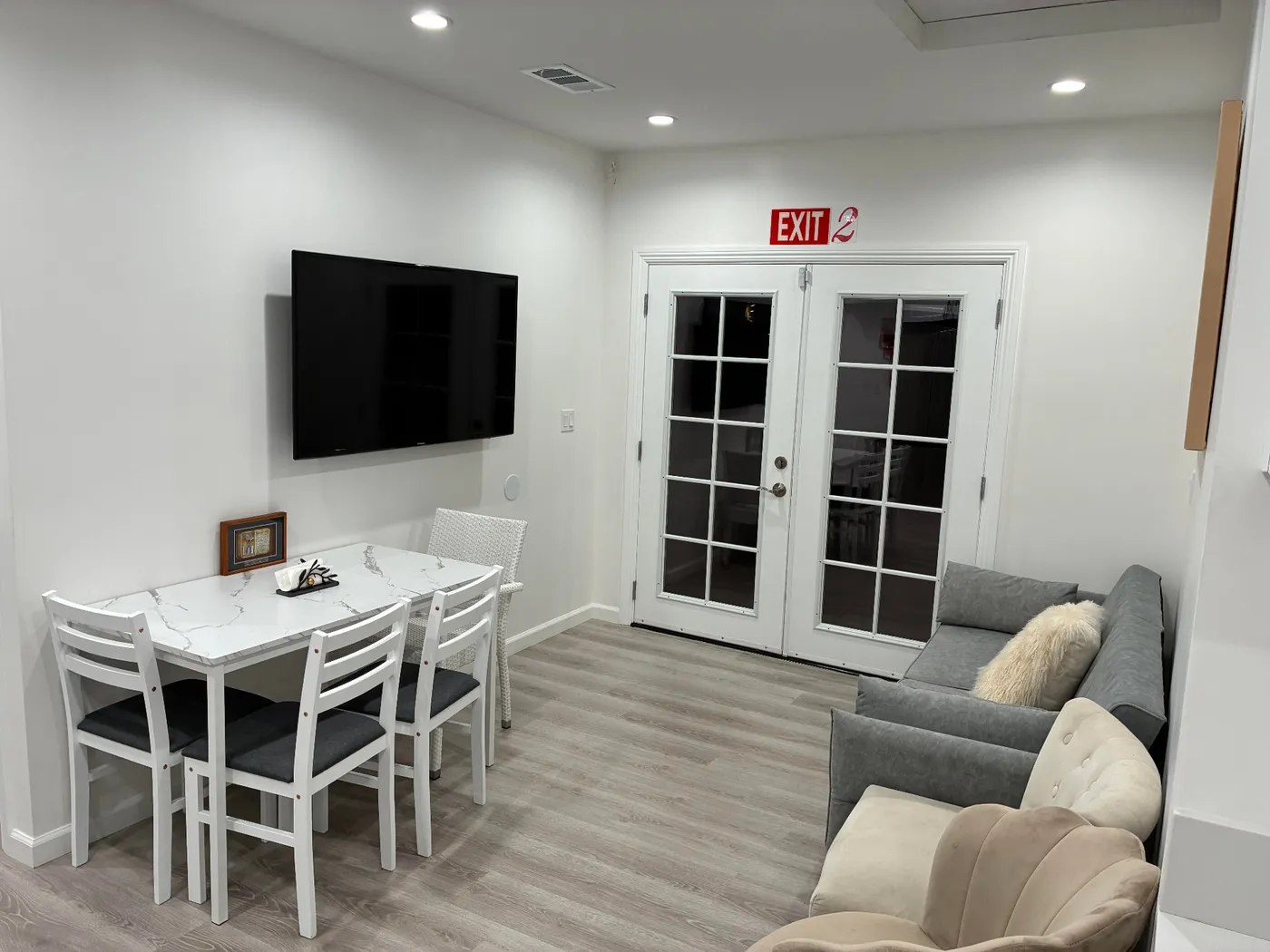 A Burbank Residential Care — photo 7