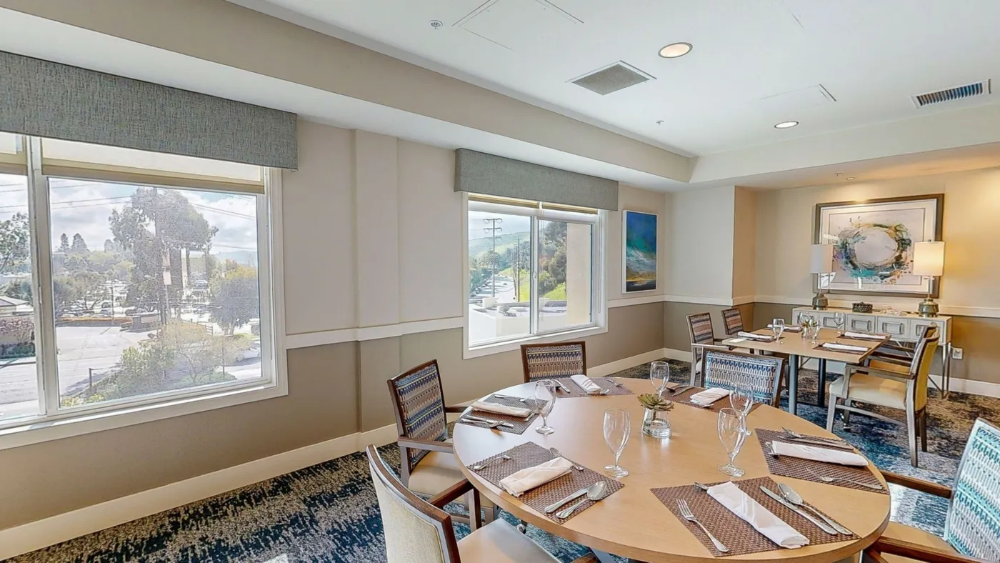 Peninsula Pointe by Cogir — photo 11