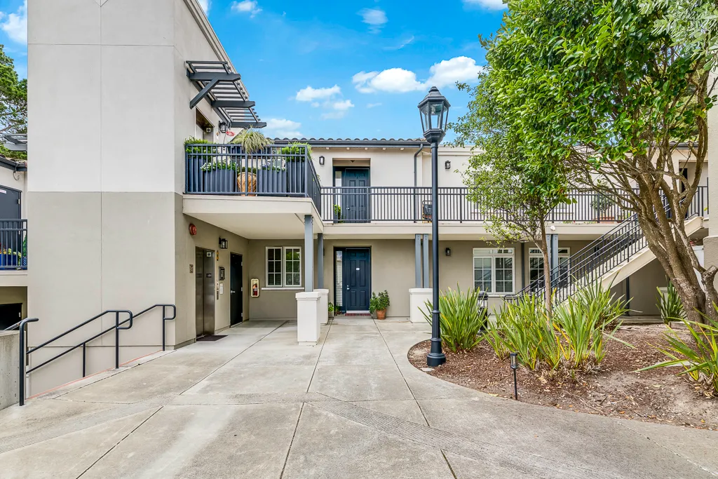 Pacific Grove Senior Living — photo 9
