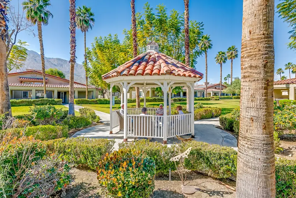Cottages at Palm Springs — photo 11