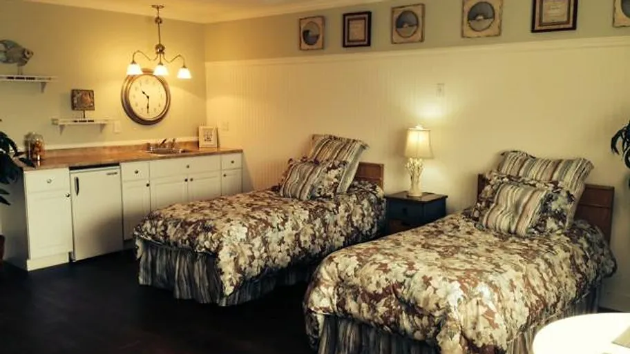 Desert Cove Assisted Living — photo 7