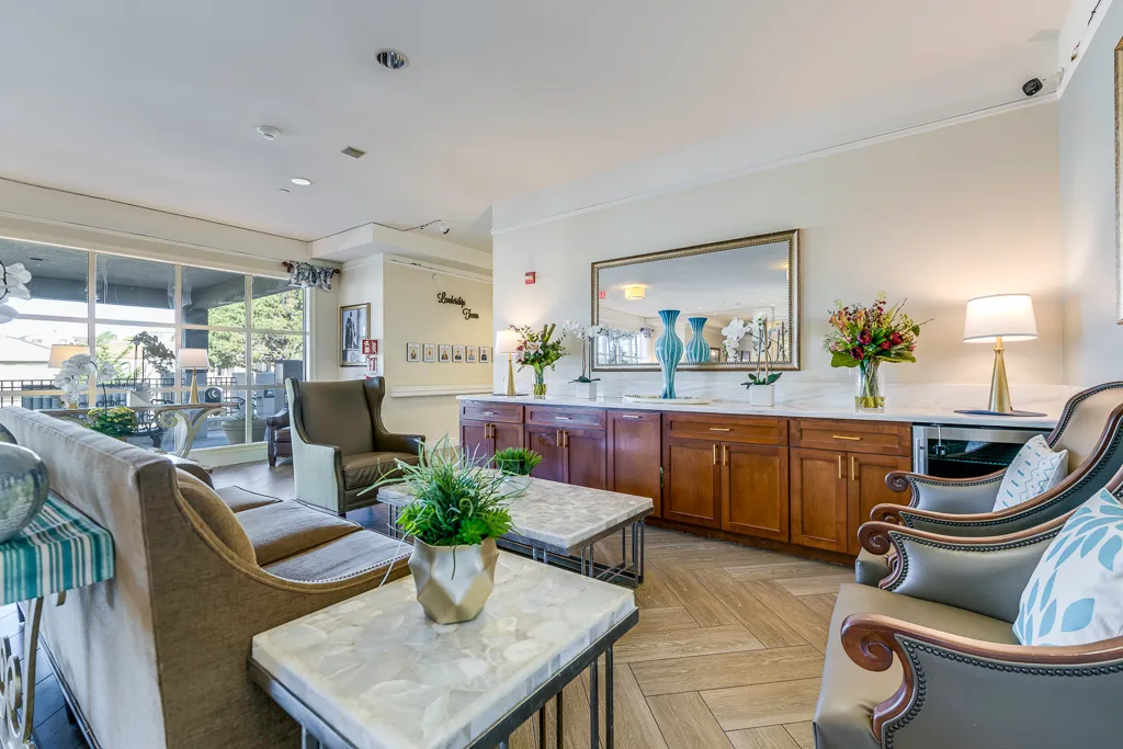 Mission Villa Senior Living — photo 9