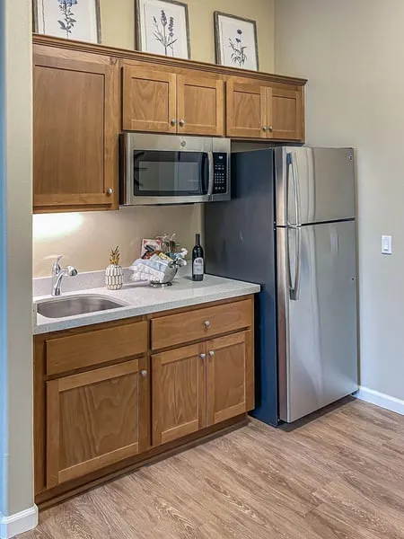 Loma Clara Senior Living — photo 12