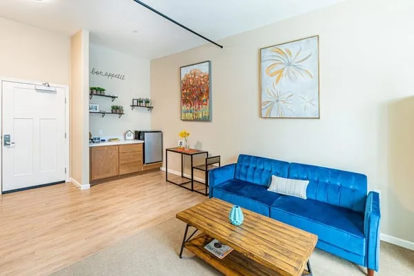 Loma Clara Senior Living — photo 15