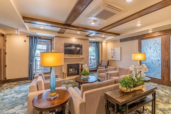 Loma Clara Senior Living — photo 16