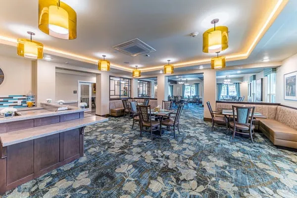 Loma Clara Senior Living — photo 25