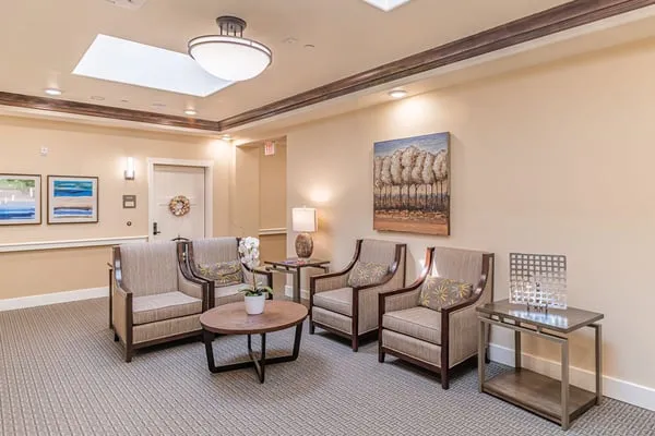 Loma Clara Senior Living — photo 29