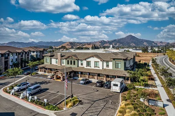 Loma Clara Senior Living — photo 35