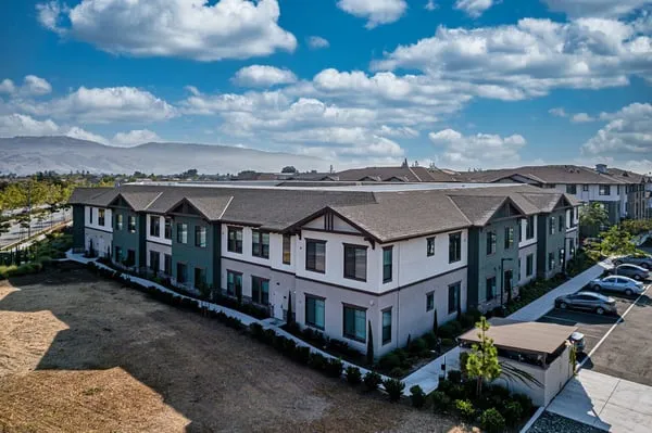 Loma Clara Senior Living — photo 36