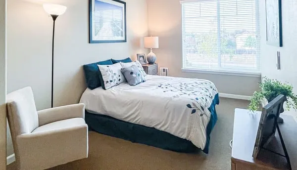 Loma Clara Senior Living — photo 8